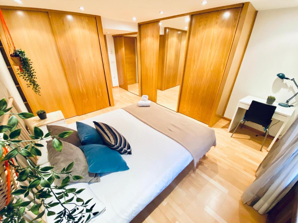 Ferienwohnung Oupen De Dor - Virgenes El Pilar Saragossa Exterior foto